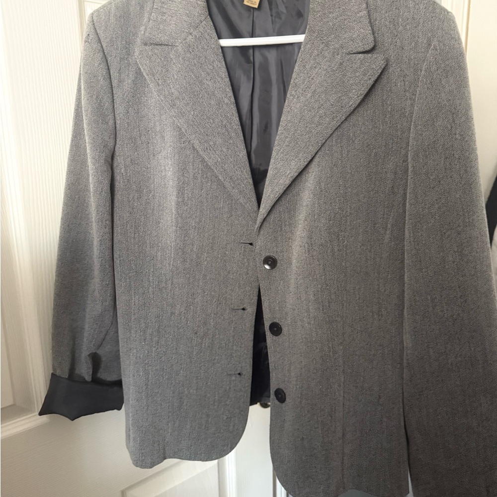 Caslon Gray Men's Blazer - Notch Lapel, Three-Button Front